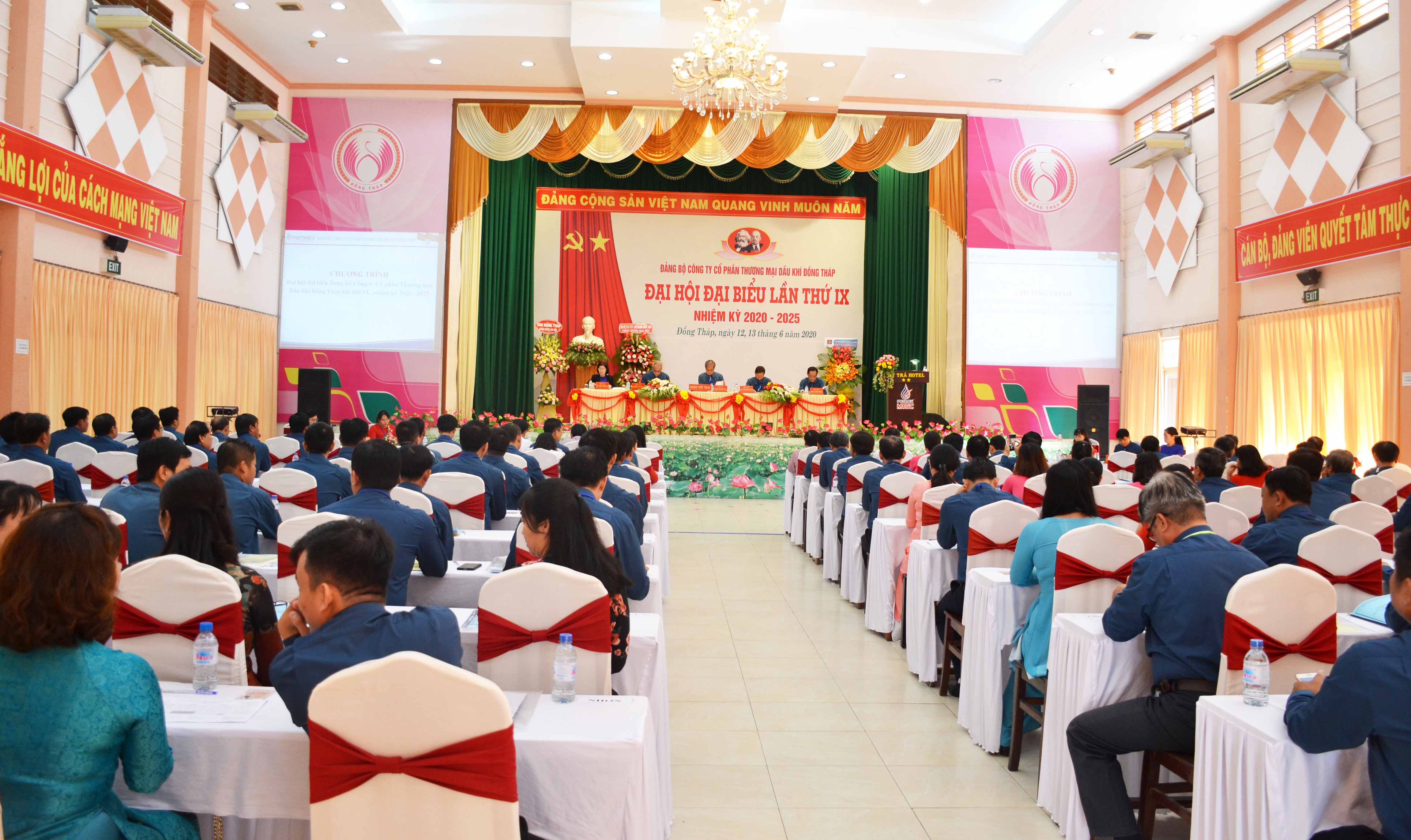 Đại hội đại biểu đảng bộ công ty cổ phần thương mại dầu khí đồng tháp lần thứ ix, nhiệm kỳ 2020 - 2025 (14/06/2020) Đại hội đại biểu đảng bộ công ty cổ phần thương mại dầu khí đồng tháp lần thứ ix, nhiệm kỳ 2020 - 2025 (14/06/2020)